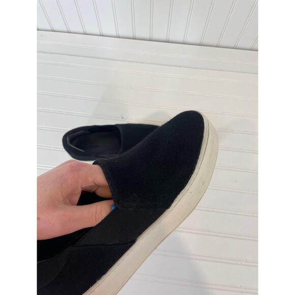 Vince. Warren Black Suede Sneaker Pull on Womens Size 8.5 - Picture 6 of 7